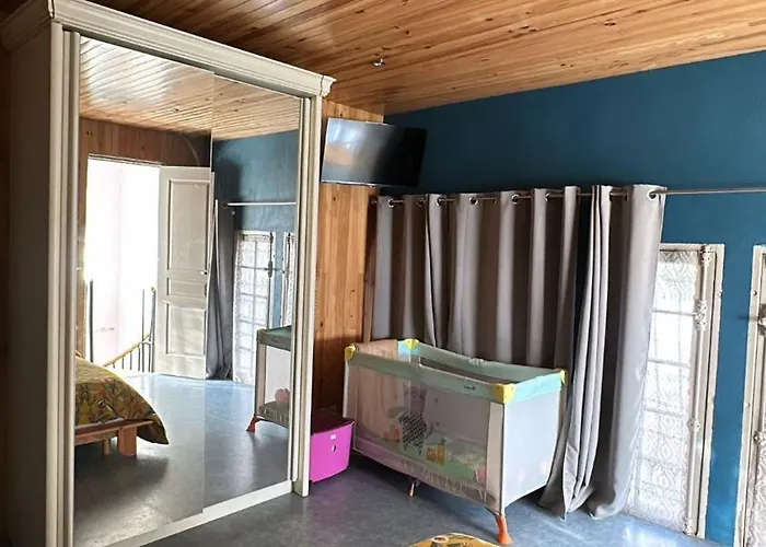 Chez Ben Avec Le Confort Clim Wifi Netflix Gratuit * Καστρ